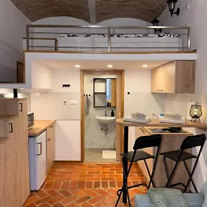 https://zenroom-apartments.hotels-in-ljubljana.com